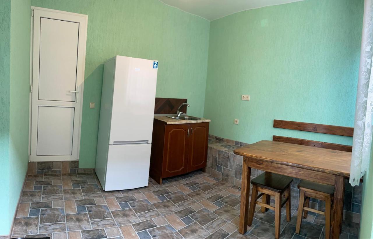 Guesthouse On Sovhoznaya 18 ガグラ エクステリア 写真