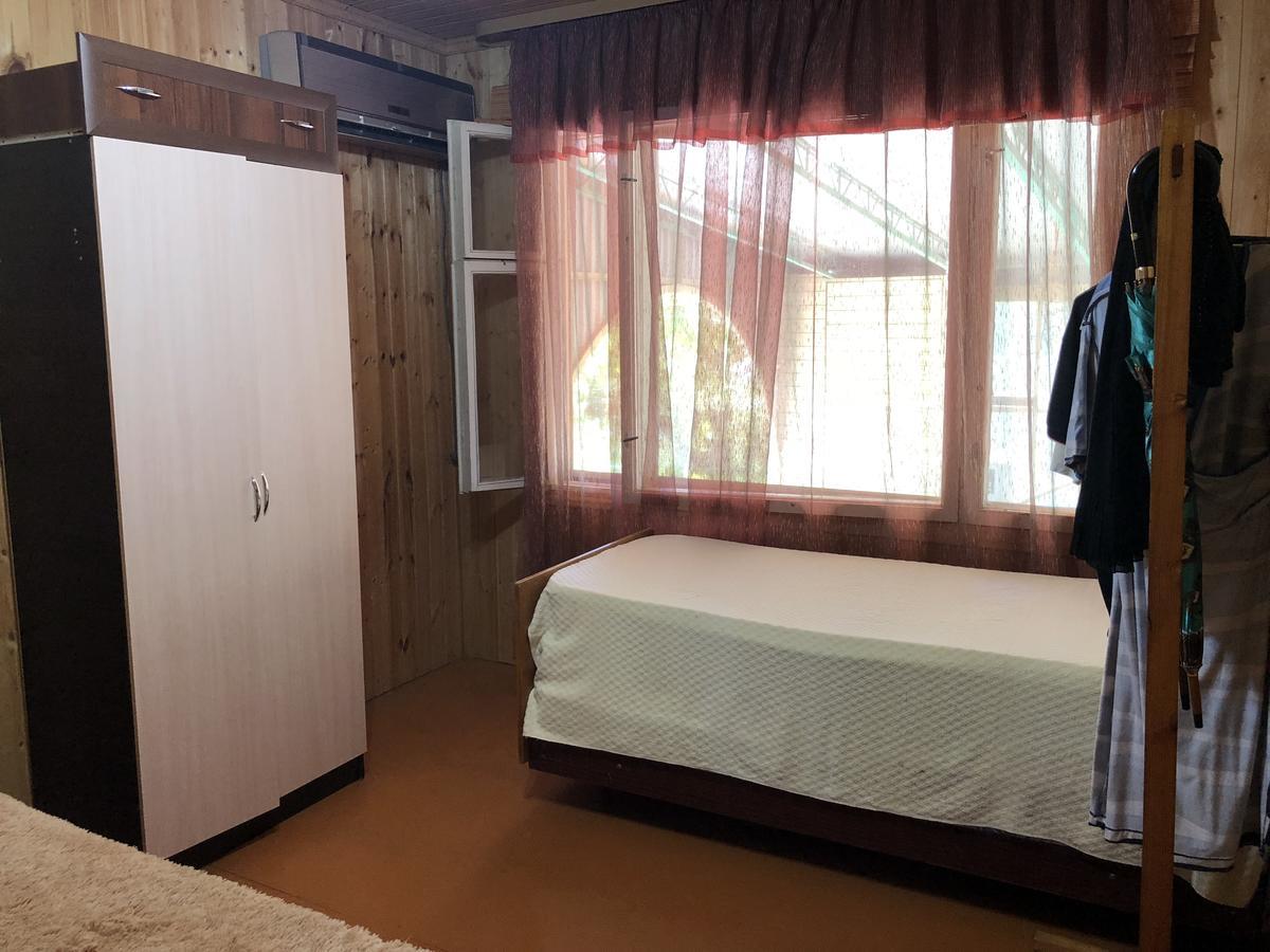 Guesthouse On Sovhoznaya 18 ガグラ エクステリア 写真